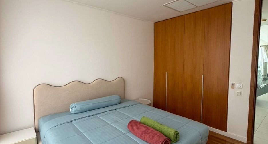 For rent 4 bedrooms condo in Bang Lamung, Chonburi