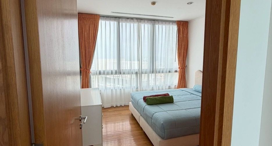 For rent 4 bedrooms condo in Bang Lamung, Chonburi