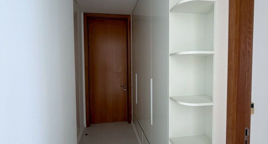 For rent 4 bedrooms condo in Bang Lamung, Chonburi