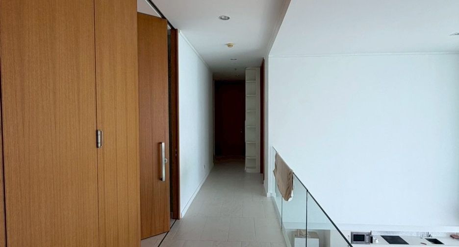 For rent 4 bedrooms condo in Bang Lamung, Chonburi