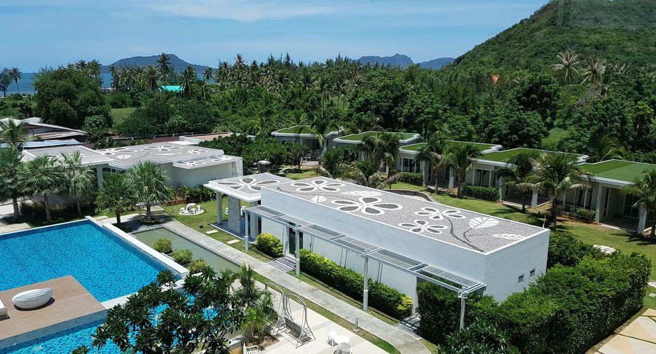 For sale 2 bedrooms condo in Sam Roi Yot, Prachuap Khiri Khan