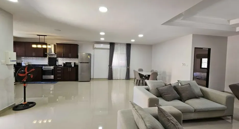 出租 4 卧室 独立屋 在 Bang Lamung, Chon Buri