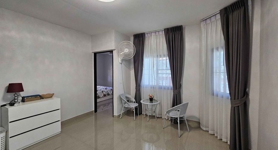 For rent 4 bedrooms house in Bang Lamung, Chonburi