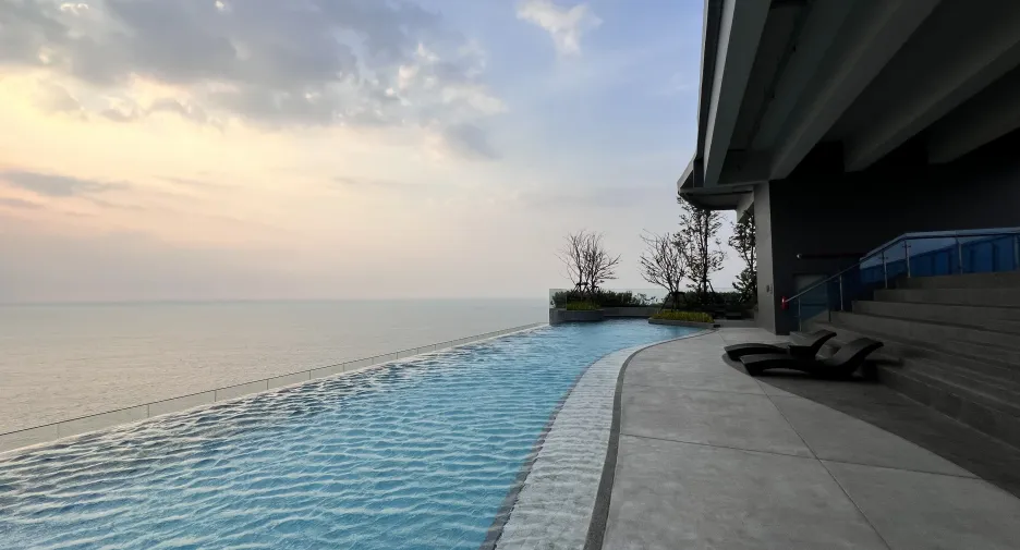 For sale 3 bedrooms condo in Mueang Chon Buri, Chonburi