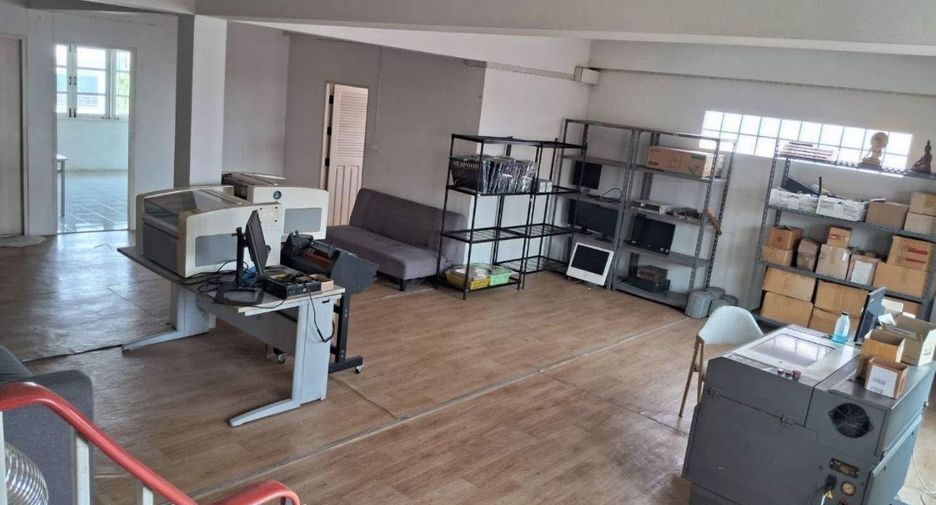 À vendre 4 chambres local commercial à Bang Kruai, Nonthaburi