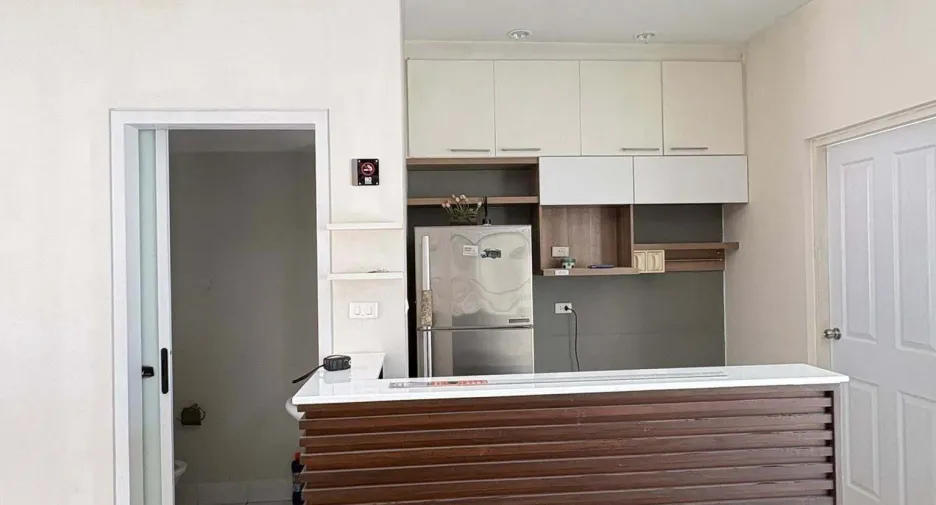 For rent 3 bedrooms townhouse in Mueang Nonthaburi, Nonthaburi