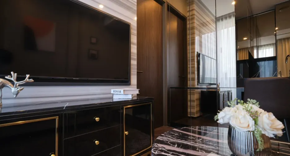 For rent 1 bed condo in Khlong Toei, Bangkok