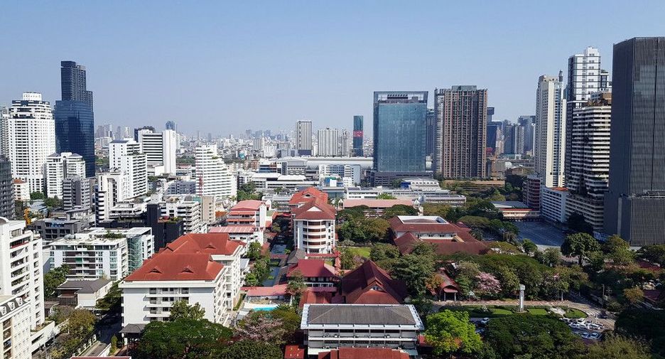 For rent 1 bed condo in Watthana, Bangkok