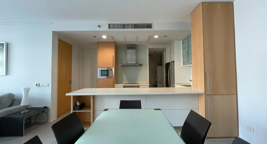 For rent 2 bedrooms condo in Sathon, Bangkok