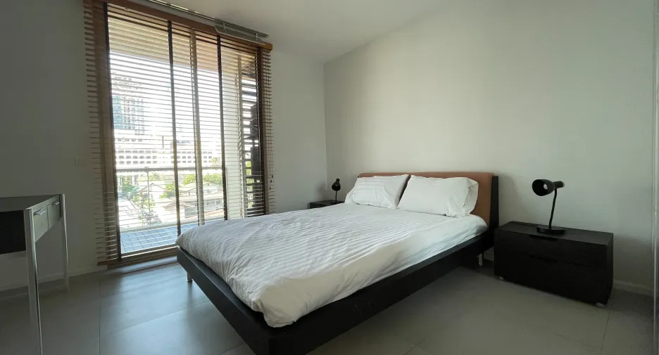 For rent 2 bedrooms condo in Sathon, Bangkok