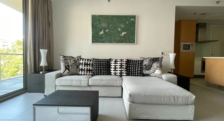 For rent 2 bedrooms condo in Sathon, Bangkok
