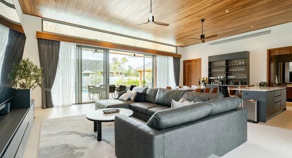 For rent 4 bedrooms villa in Thalang, Phuket