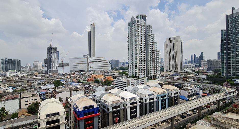 Wohnung zur Miete mit 1 Zimmer in Khlong San, Bangkok