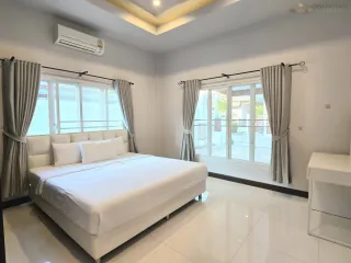Villa zur Miete mit 3 Zimmer in Bang Lamung, Chonburi