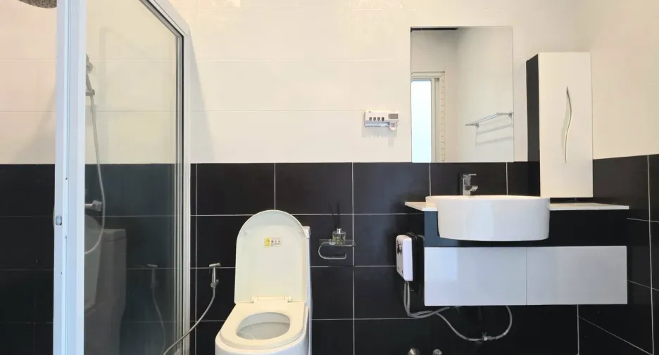 For rent 3 bedrooms villa in Huay Yai, Pattaya