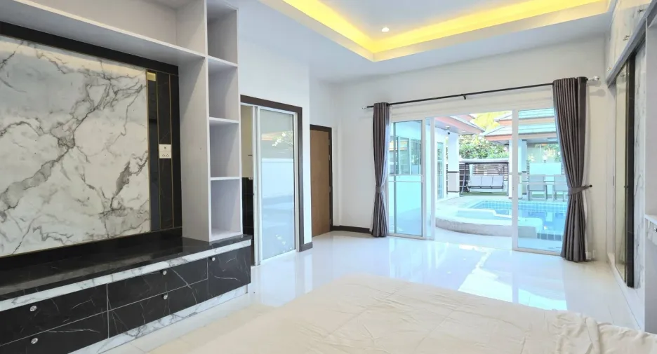 For rent 3 bedrooms villa in Huay Yai, Pattaya