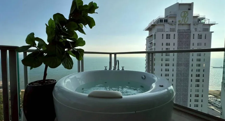 À louer 2 chambres condo à Jomtien, Pattaya