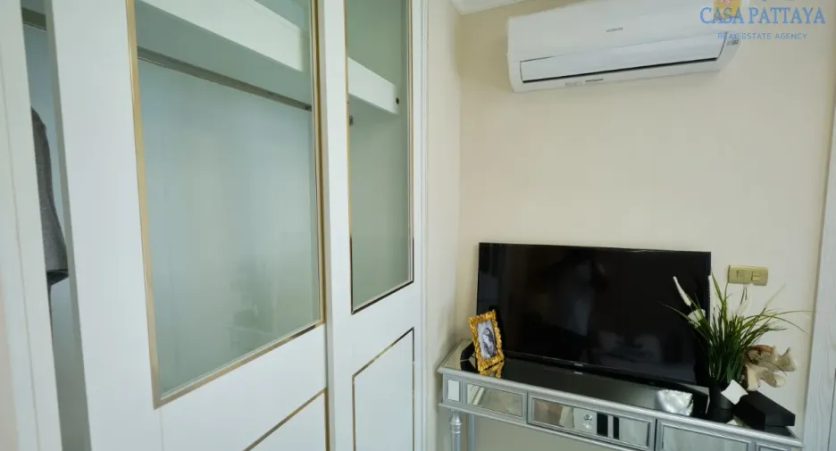 For sale 2 bedrooms condo in Jomtien, Pattaya