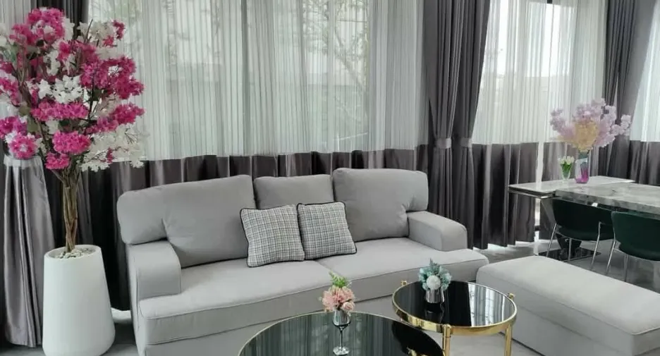 For sale 4 ベッドルーム villa in Huay Yai, Pattaya