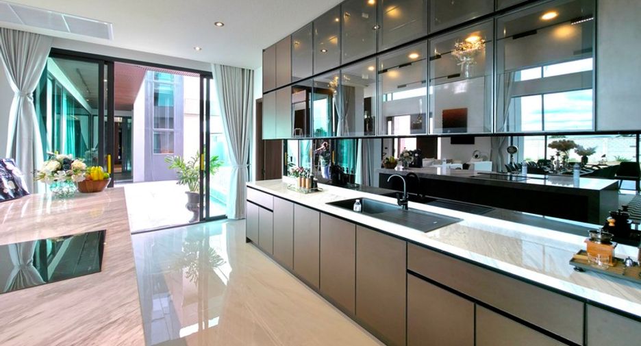 À vendre 5 chambres villa à Bang Lamung, Chonburi
