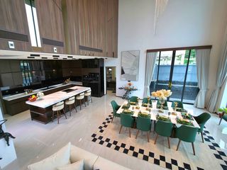 Villa zum Kauf mit 5 Zimmer in Bang Lamung, Chonburi