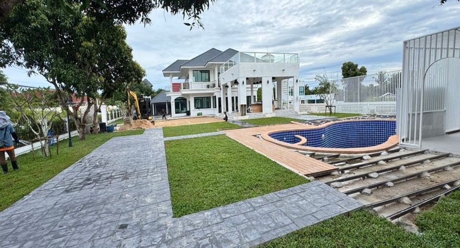 Продажа 6 спальни вилла в Huay Yai, Паттайя