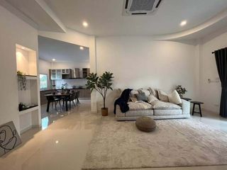 Villa en venta de 3 habitaciones en Bang Lamung, Chonburi