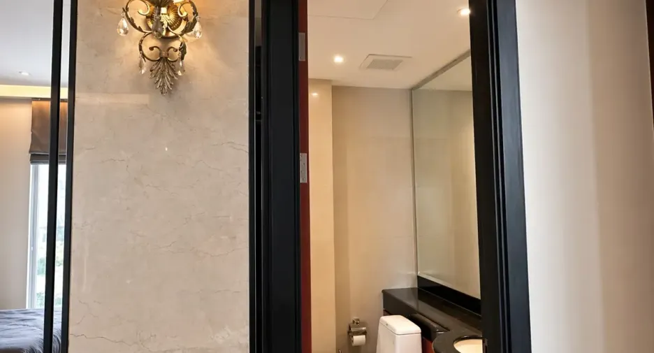 For rent 2 bedrooms condo in Sathon, Bangkok