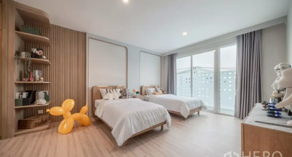 For rent 4 bedrooms house in Saphan Sung, Bangkok