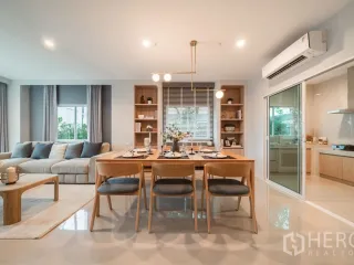 For rent 4 bedrooms house in Saphan Sung, Bangkok