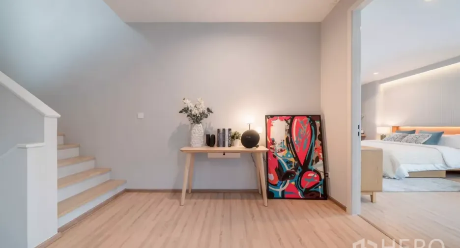 For rent 4 bedrooms house in Saphan Sung, Bangkok