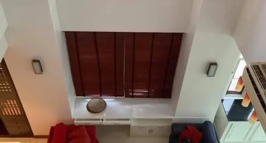 For rent 4 bedrooms townhouse in Watthana, Bangkok