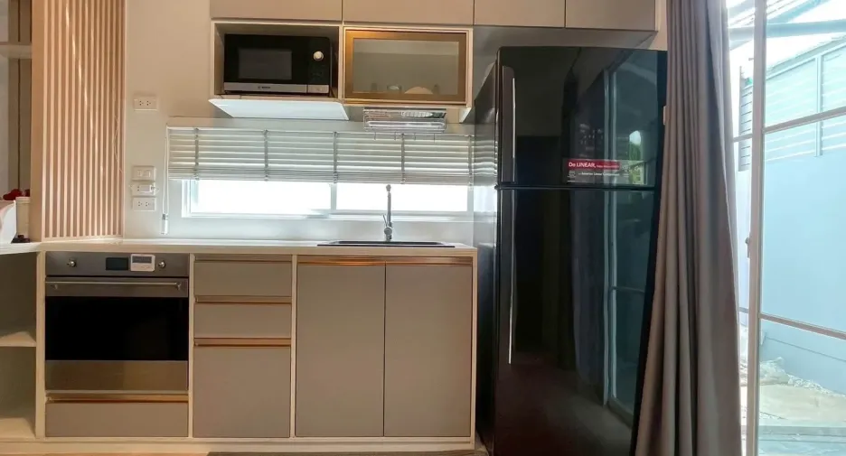 For rent 2 bedrooms townhouse in Bang Phli, Samut Prakan