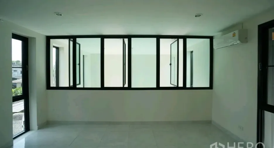 Büro zur Miete mit 2 Zimmer in Chatuchak, Bangkok