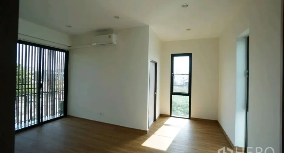 Büro zur Miete mit 2 Zimmer in Chatuchak, Bangkok
