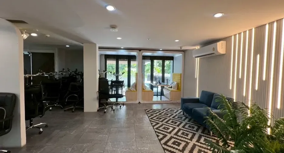 For rent and for sale office in Phra Khanong, Bangkok