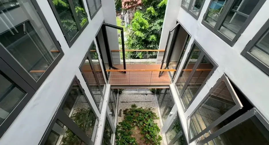 For rent and for sale office in Phra Khanong, Bangkok
