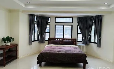 ให้เช่า 3 ห้องนอน ออฟฟิศ ใน วัฒนา, กรุงเทพฯ