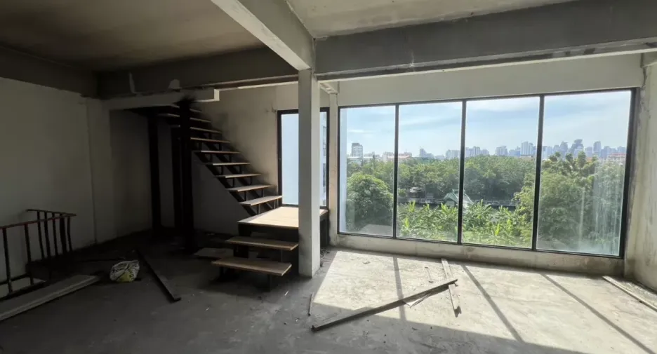 For sale retail Space in Suan Luang, Bangkok
