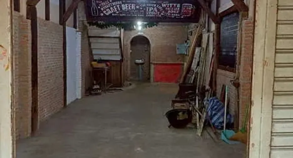 For rent retail Space in Pom Prap Sattru Phai, Bangkok
