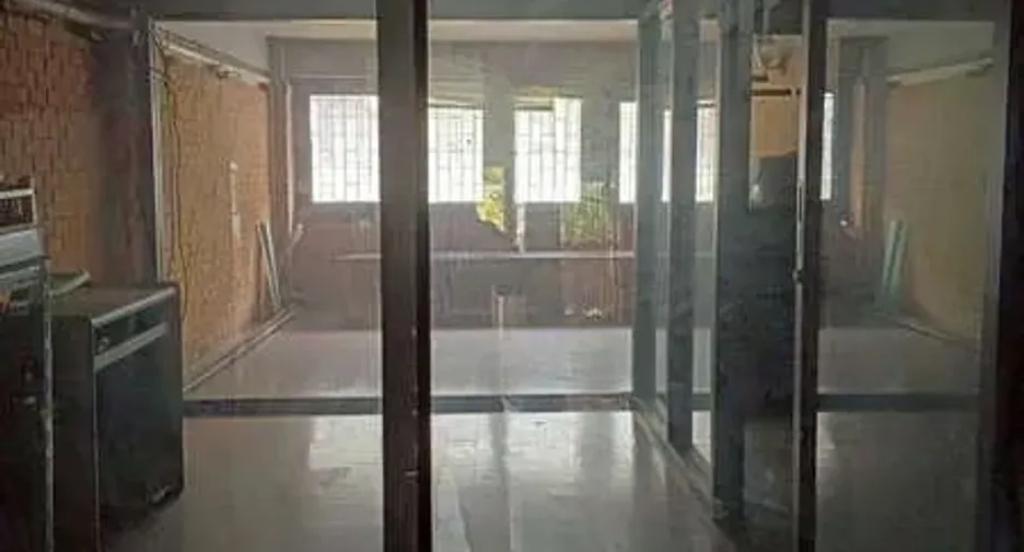 For rent retail Space in Pom Prap Sattru Phai, Bangkok