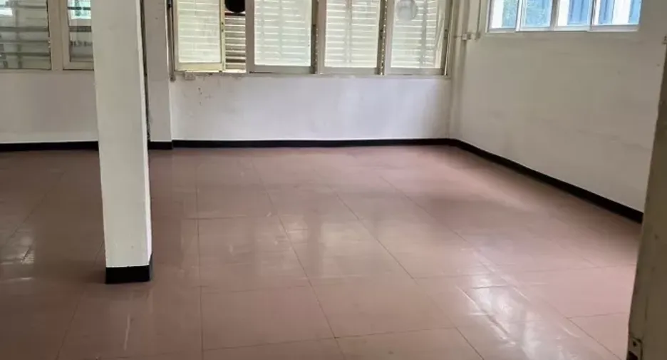 For sale retail Space in Watthana, Bangkok