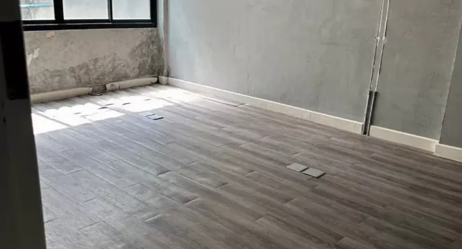For sale retail Space in Watthana, Bangkok