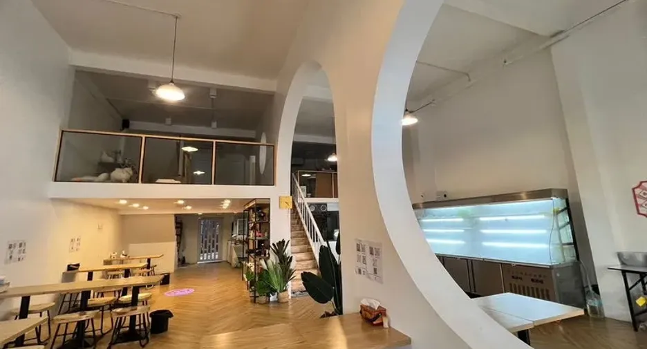 For rent retail Space in Phra Khanong, Bangkok