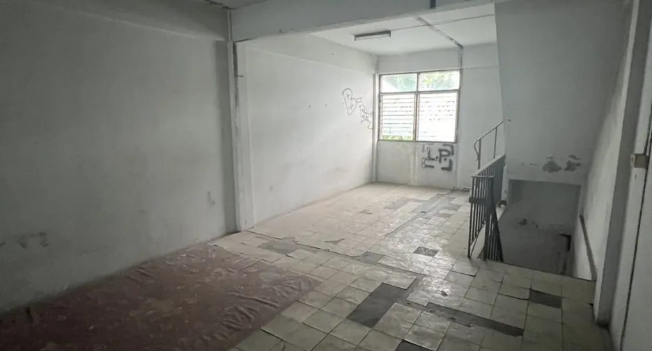 For rent retail Space in Suan Luang, Bangkok