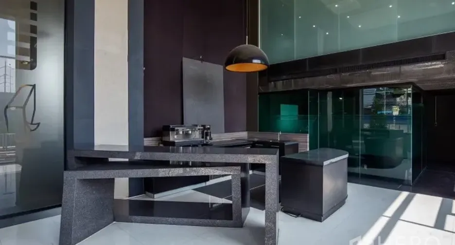 For sale 2 bedrooms retail Space in Prawet, Bangkok