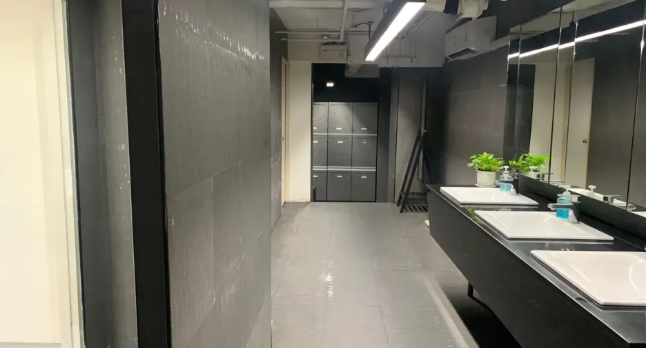 For rent retail Space in Watthana, Bangkok