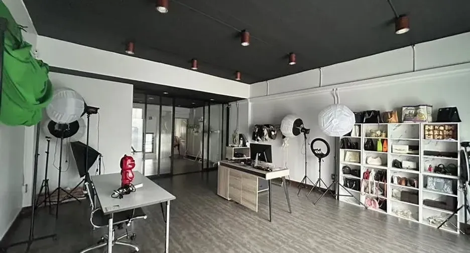 Local comercial en alquiler en Watthana, Bangkok
