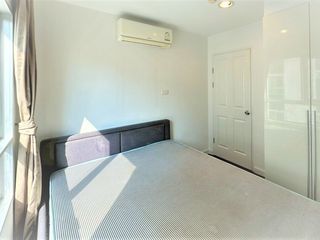 Condo en venta de 2 habitaciones en Huai Khwang, Bangkok
