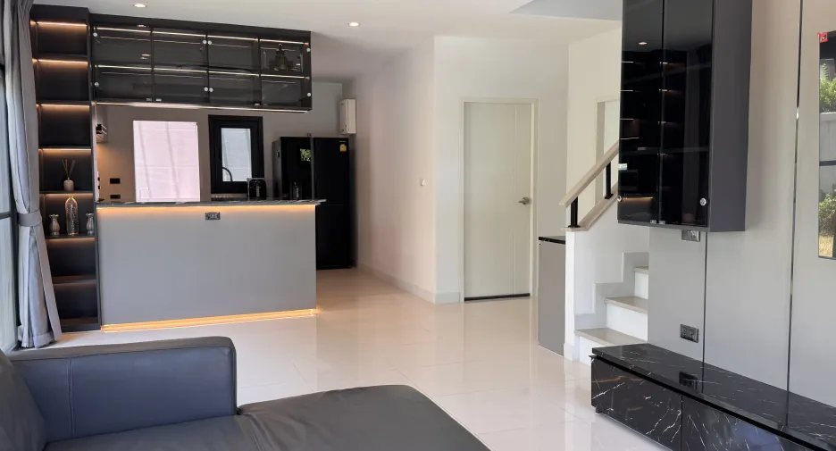 Casa en alquiler de 4 habitaciones en Mueang Phuket, Phuket